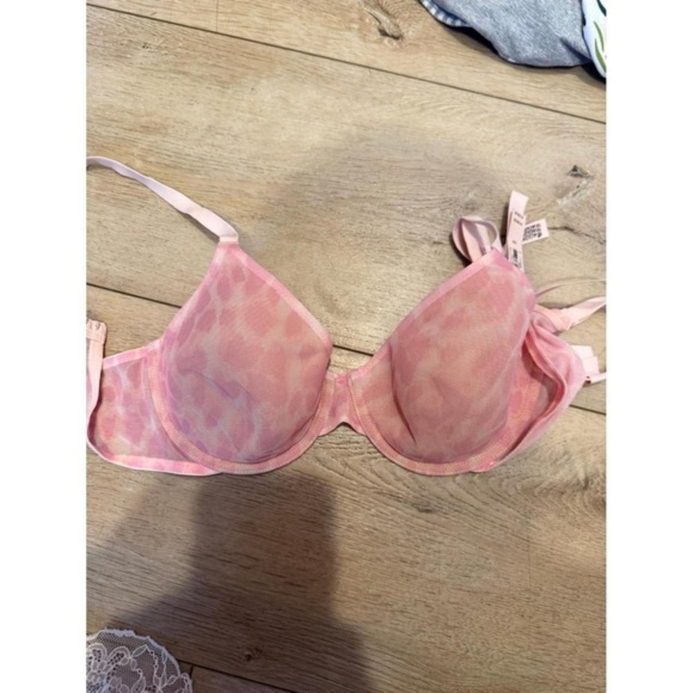 Victoria secret bra 32D #135